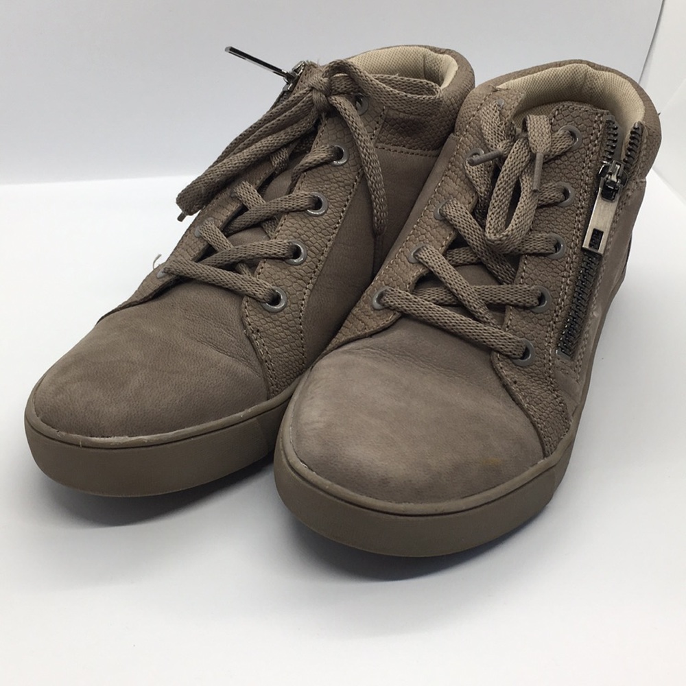 Naturalizer Sneakers